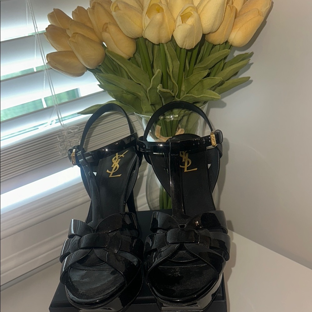 USED** Yves Saint Laurent Black Heels Strappy Patent Leather